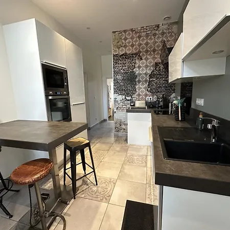 Apartment 41 Maufoux By Bruno Colin - Parenthese Elegante A