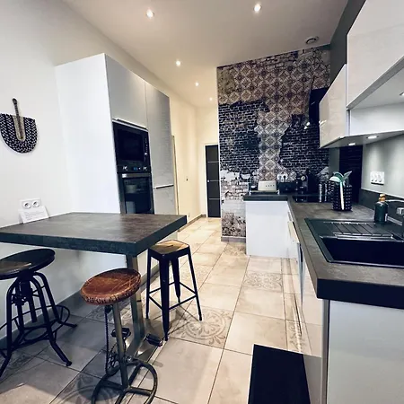 41 Maufoux By Bruno Colin - Parenthese Elegante A Apartment *