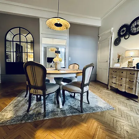 41 Maufoux By Bruno Colin - Parenthese Elegante A Beaune (Cote d'Or)