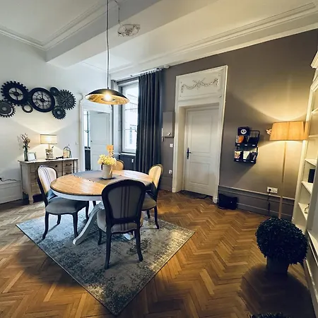 41 Maufoux By Bruno Colin - Parenthese Elegante A * Beaune (Cote d'Or)