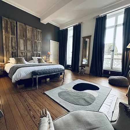 41 Maufoux By Bruno Colin - Parenthese Elegante A Beaune (Cote d'Or)