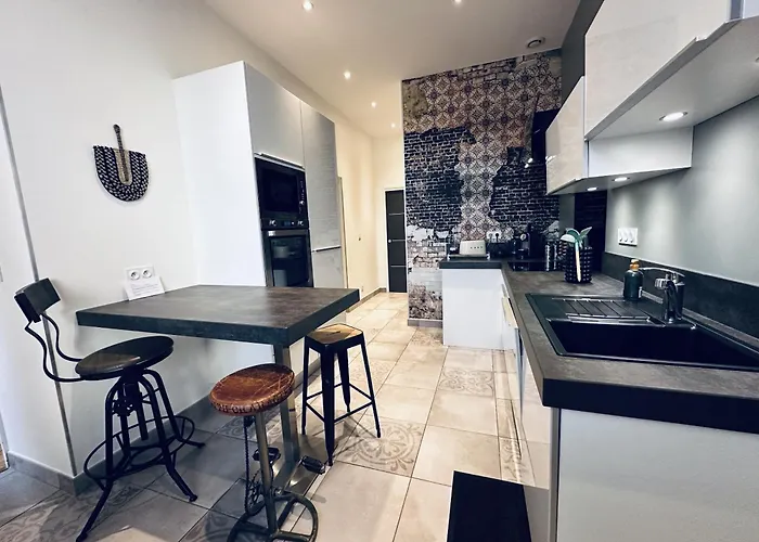 41 Maufoux By Bruno Colin - Parenthese Elegante A Apartment *