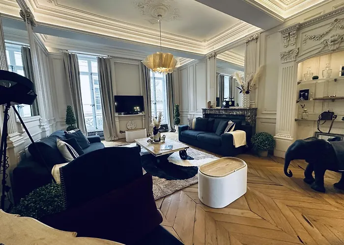 41 Maufoux By Bruno Colin - Parenthese Elegante A Beaune (Cote d'Or)