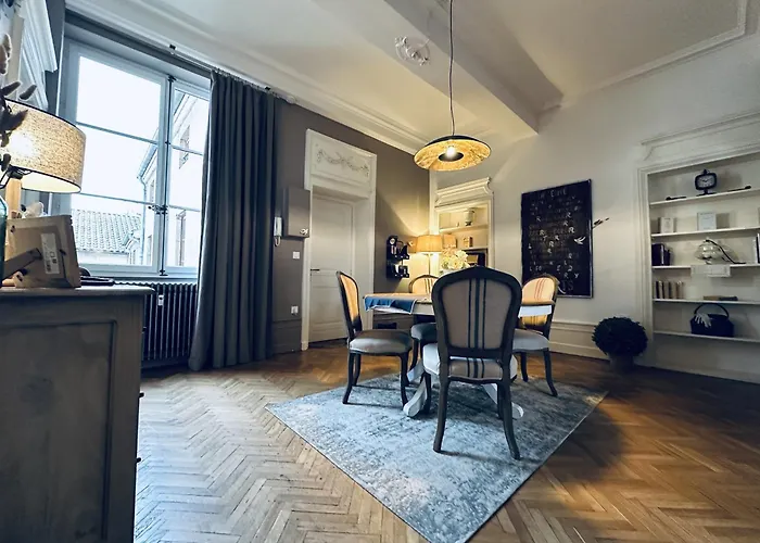 Apartment 41 Maufoux By Bruno Colin - Parenthese Elegante A *